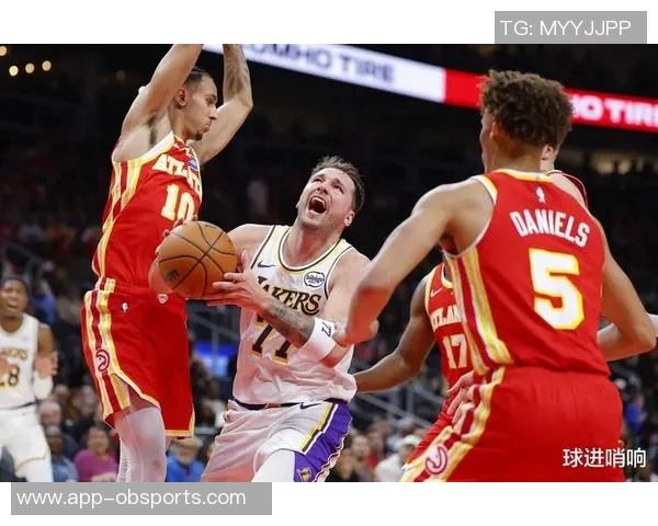 NBA赛况分析雷霆轻取快船火箭战胜鹈鹕勇士遭太阳逆袭湖人挑战爵士艰难