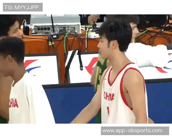 张博源全场最高31分表现抢眼22投11中并贡献9板2助2帽展现全面能力